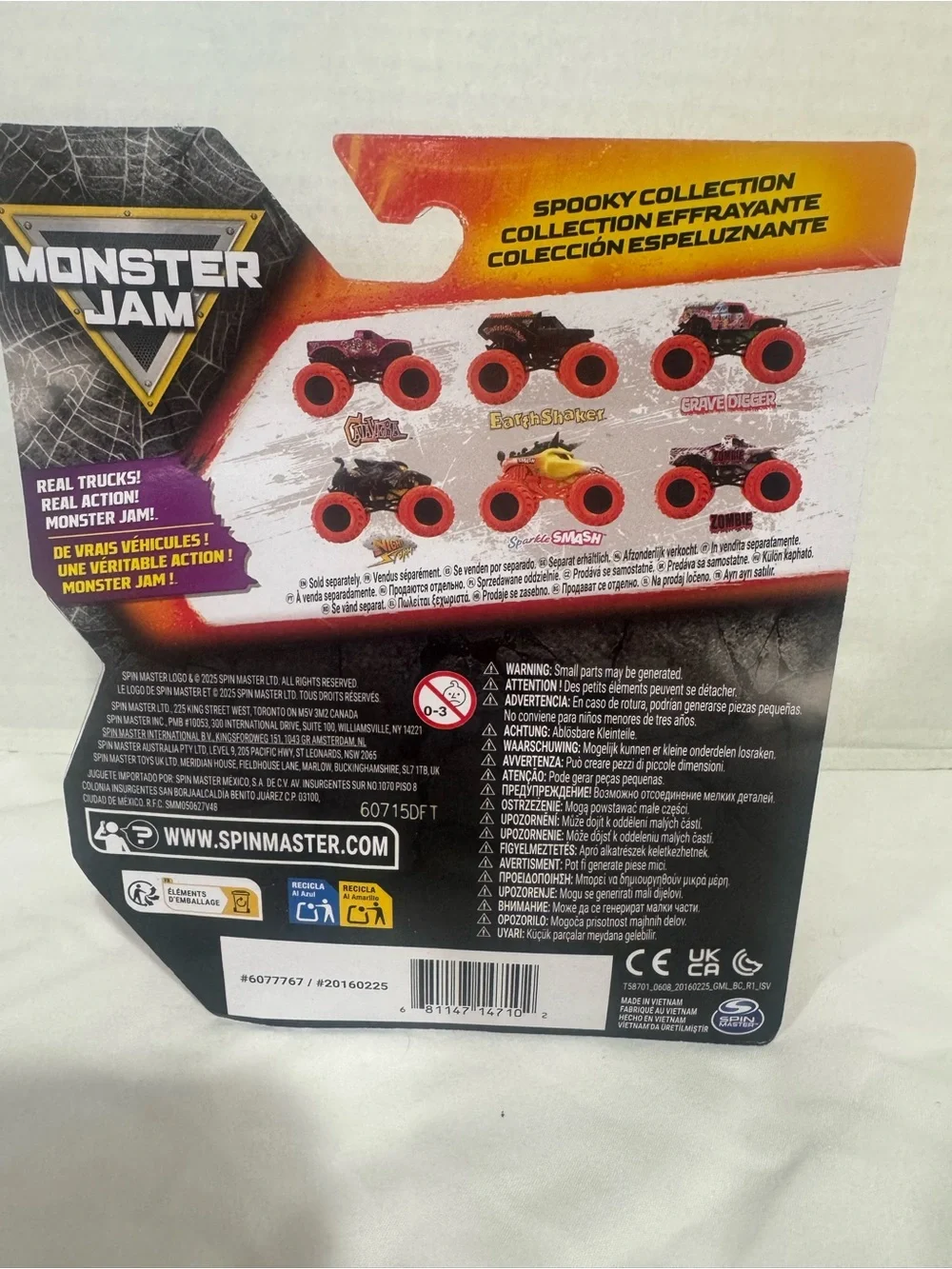 Monster Jam spooky collection EarthShaker Kids Toy Truck -